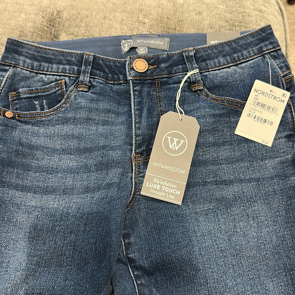 NWT Wit & Wisdom “Ab” solution Luxe Touch Straight Leg